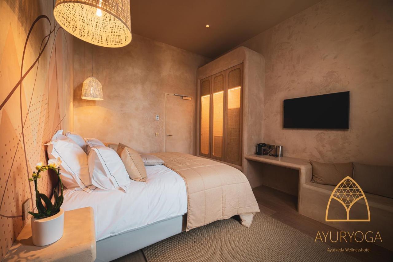 Ayuryoga Wellnesshotel Petegem エクステリア 写真